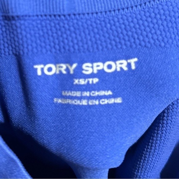 EUC - Tory Sport Seemless Crop Legging - size XS - blue pigment - Picture 6 of 6